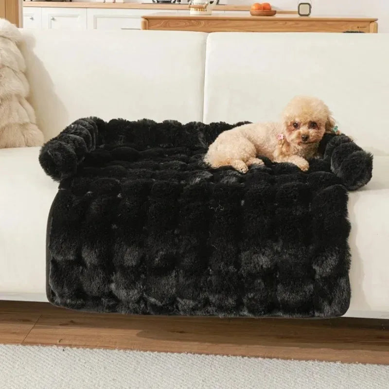 Dessus de lits pour grand et petit chien ou chat. Qualité tout douce avec un grand coussin intégré.,